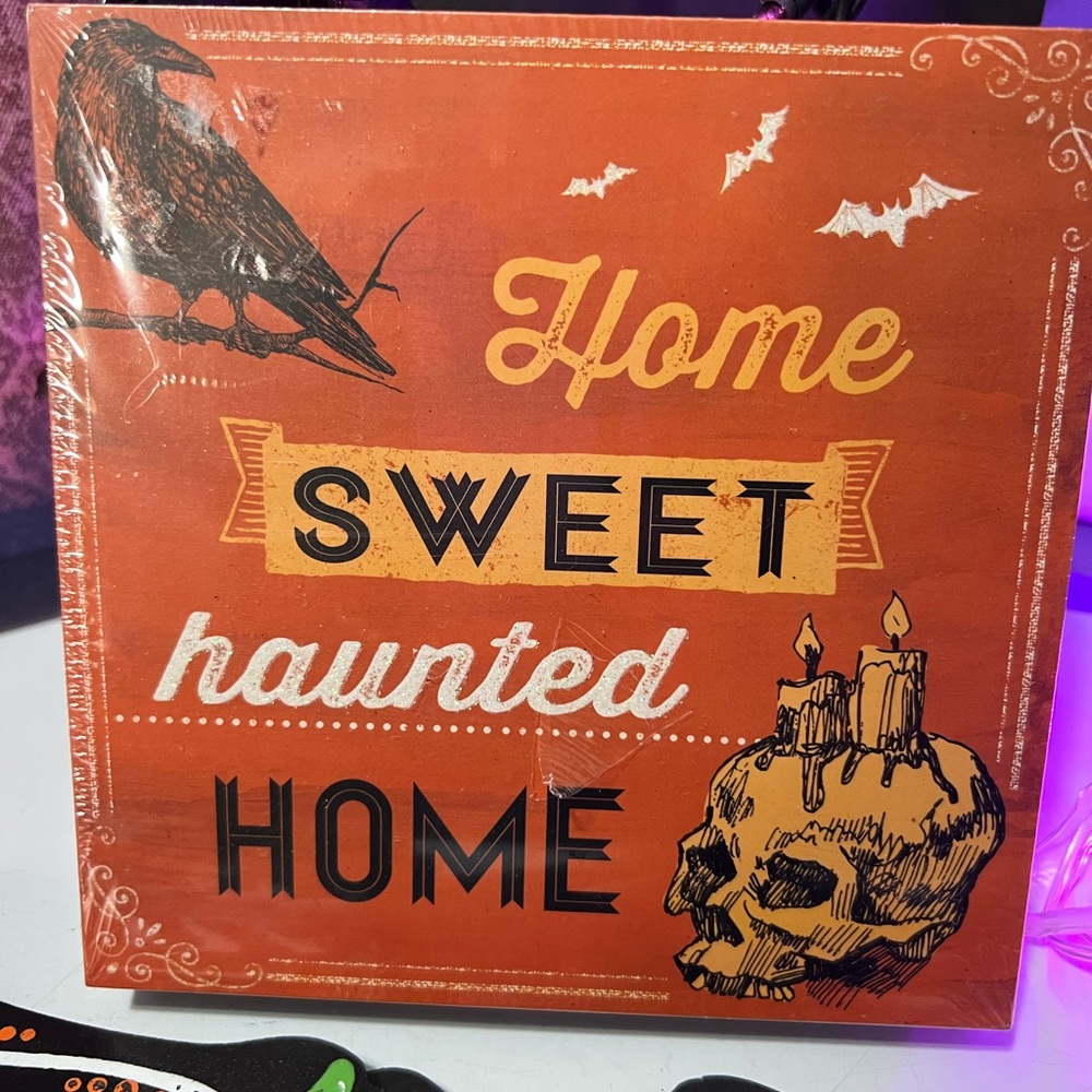 Fun Spooky decor bundle! - Picture 4 of 10